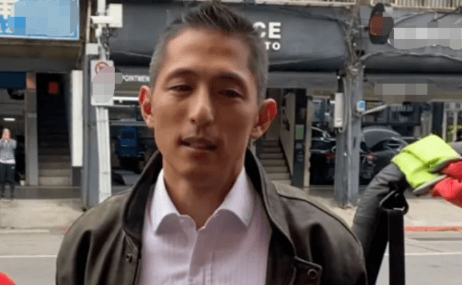 “小英男孩们”通通报销的背后→