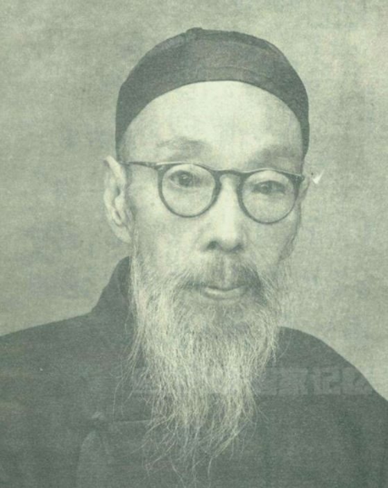 57岁地主研读马列10年，贺龙请他出任司令员