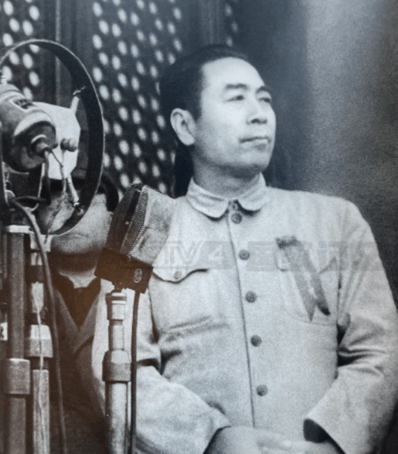 破防了！周恩来“弃坑”小说被翻出，网友给出一段结局