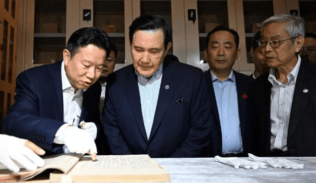 日月谭天丨大陆之行，他们收获的不仅仅是震撼