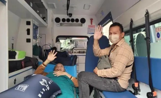 台胞在福州祭祖突发重疾，后续太暖了→