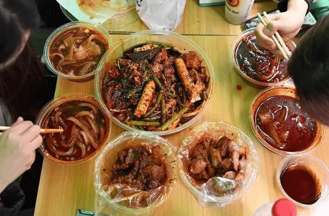 这次是天水麻辣烫，国台办发言人“安利”过的大陆美食还有→