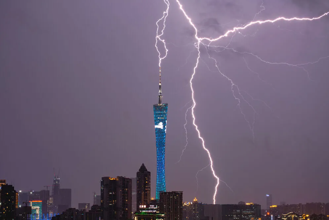 广州塔为何频频受闪电暴击？背后原因是→
