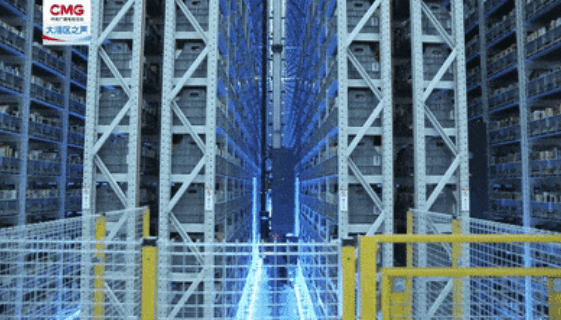 深圳这座“魔法书屋”，为何深埋地下18米？