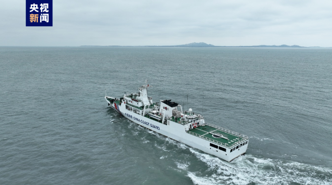 福建海警在金门附近海域执法巡查