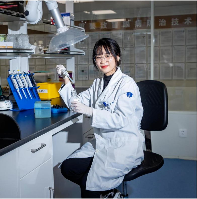 95后女生，凭什么享受教授待遇？