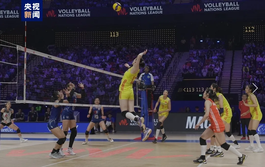 朱婷首发，中国女排3比0战胜泰国