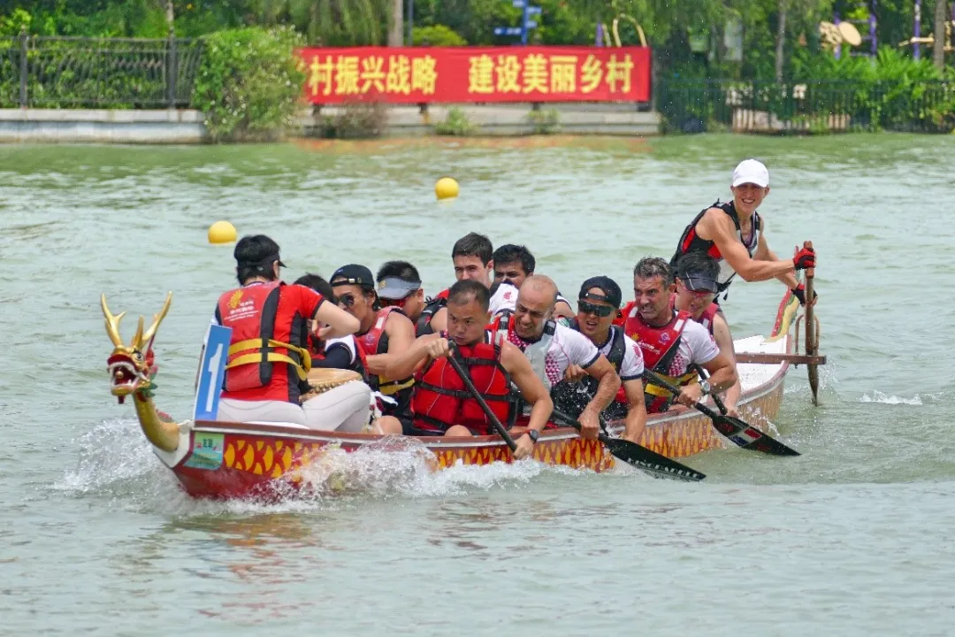根脉中华 | 湾区龙舟的“国际范”，世界爱上“扒龙舟”