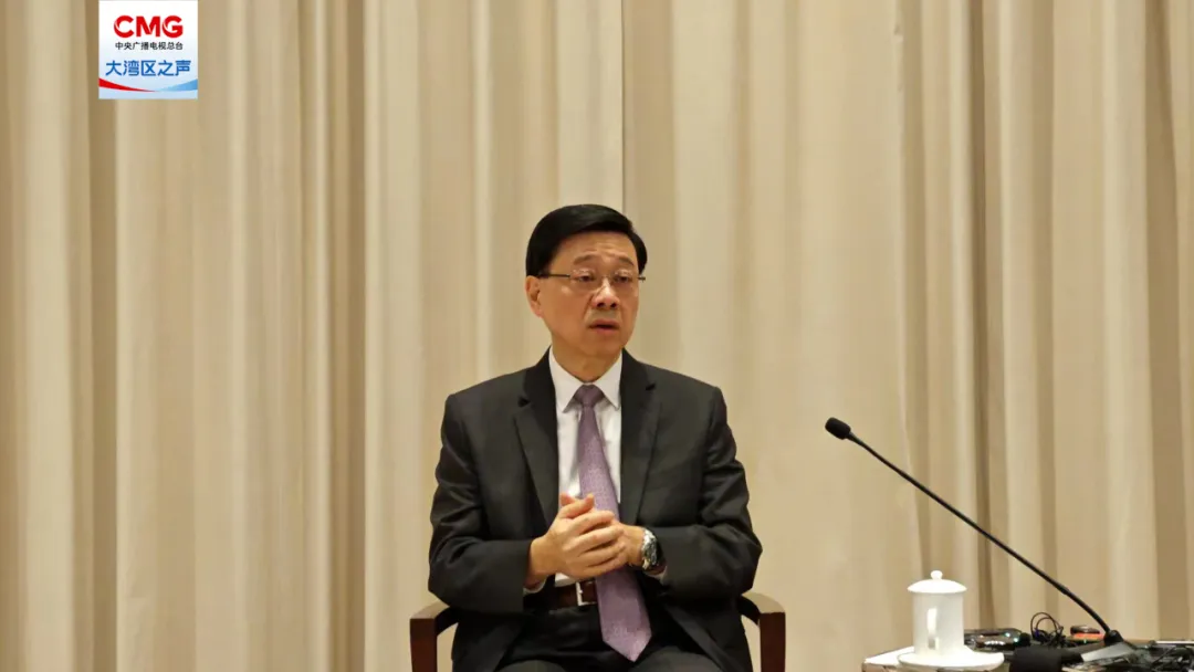 “继续加油”！李家超在“大湾区之声”鼓励香港青年