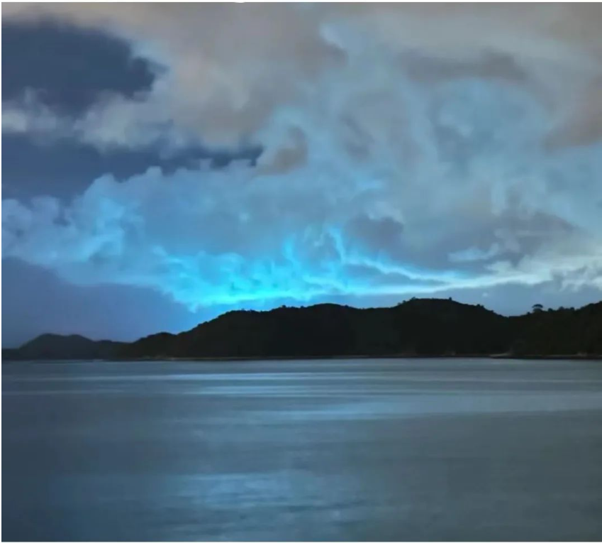 深圳惊现神秘景象，看似极光！