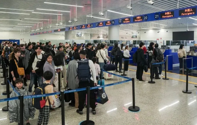 外国人新玩法：今年来一场“说走就走的中国行”