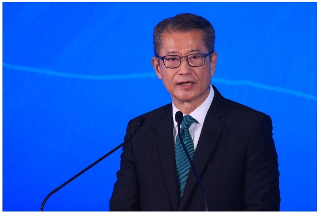 陳茂波推介香港生活品質為吸引人才加分