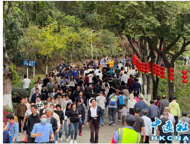 清明：緬懷逝者與紅塵遊樂並生