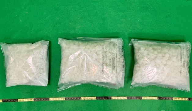 香港海關機場偵破兩宗毒品案 檢約1190萬港元懷疑毒品