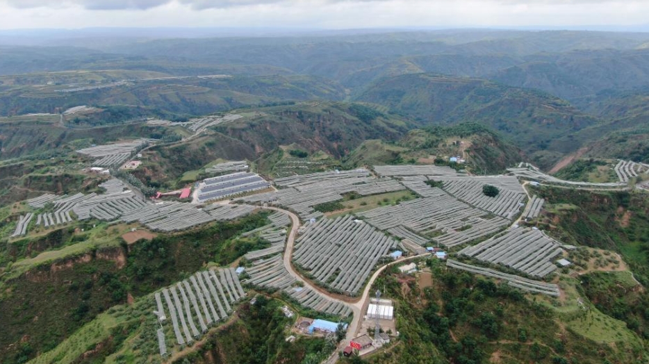 唱響新時代勞動者奮鬥之歌——以習近平同誌為核心的黨中央關心關愛工人階級和廣大勞動群眾紀實