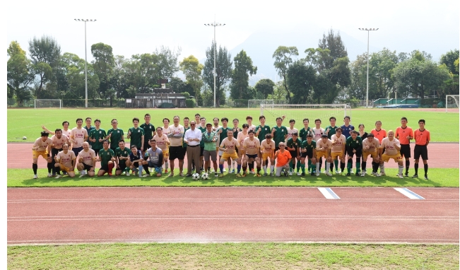 香港大學與中文大學舉行“兩大校長盃”足球賽