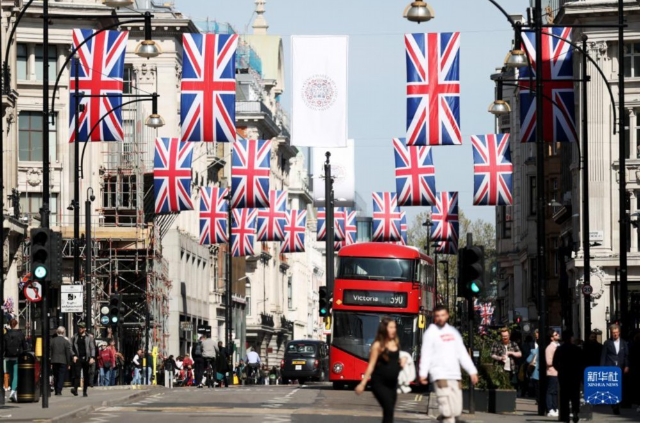 一名男子因涉嫌對英國首相房產縱火被捕