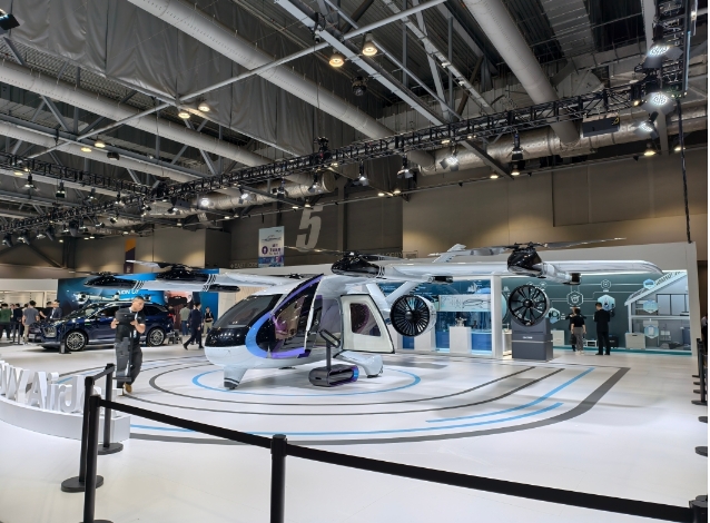 廣汽在香港首 發飛行汽車明年交付　168萬人民幣起售