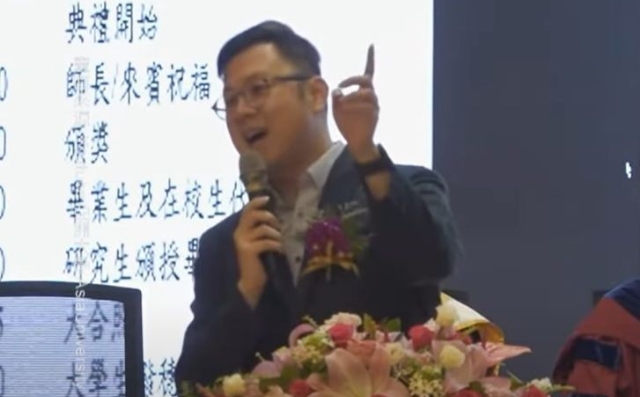 台灣爆火的大陸流行歌，又被民進黨惡意炒作！