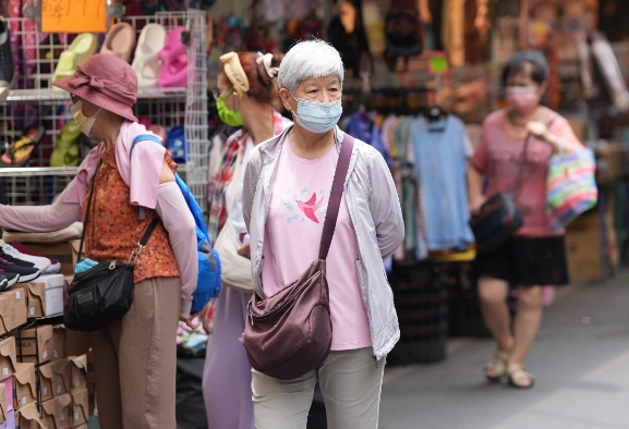 台北市85至98歲長者敬老金加碼 約6萬人受惠