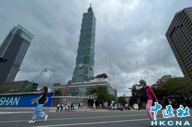 民進黨關稅談判負責人返台後三緘其口引發質疑