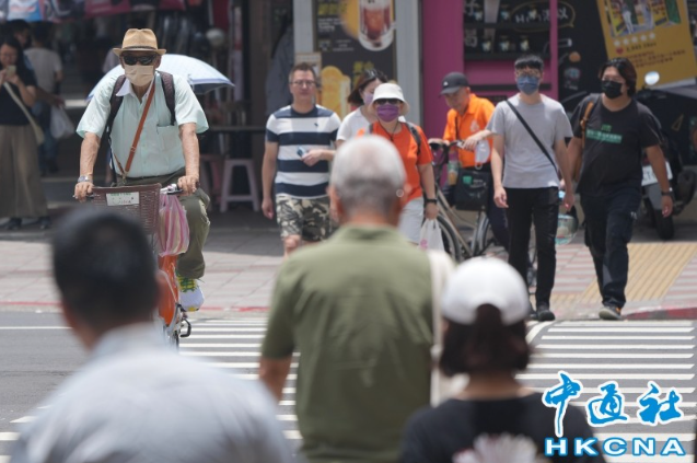 “公審親情”鬧劇再上演：“青鳥”女兒欲將“親中”父親捐贈解剖