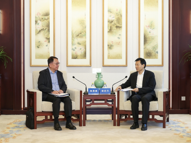 香港政務司司長訪問北京