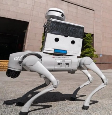 台北引入大陸機器狗，綠營跳腳