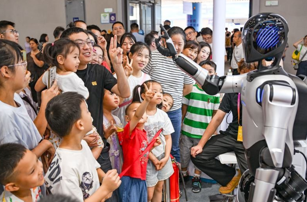 外媒：全世界都在關注中國“十五五”規劃