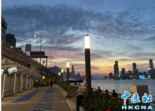 颱風“鳳凰”逼近 港澳多班赴台航班取消