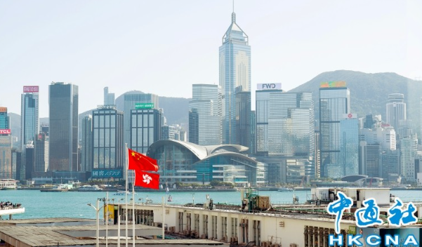 戰火掐斷能源命脈之際 香港完成綠色甲醇首船加注