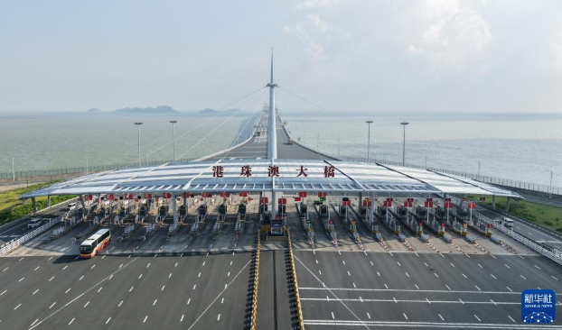 港珠澳大橋口岸港澳單牌車單季度首破100萬輛次